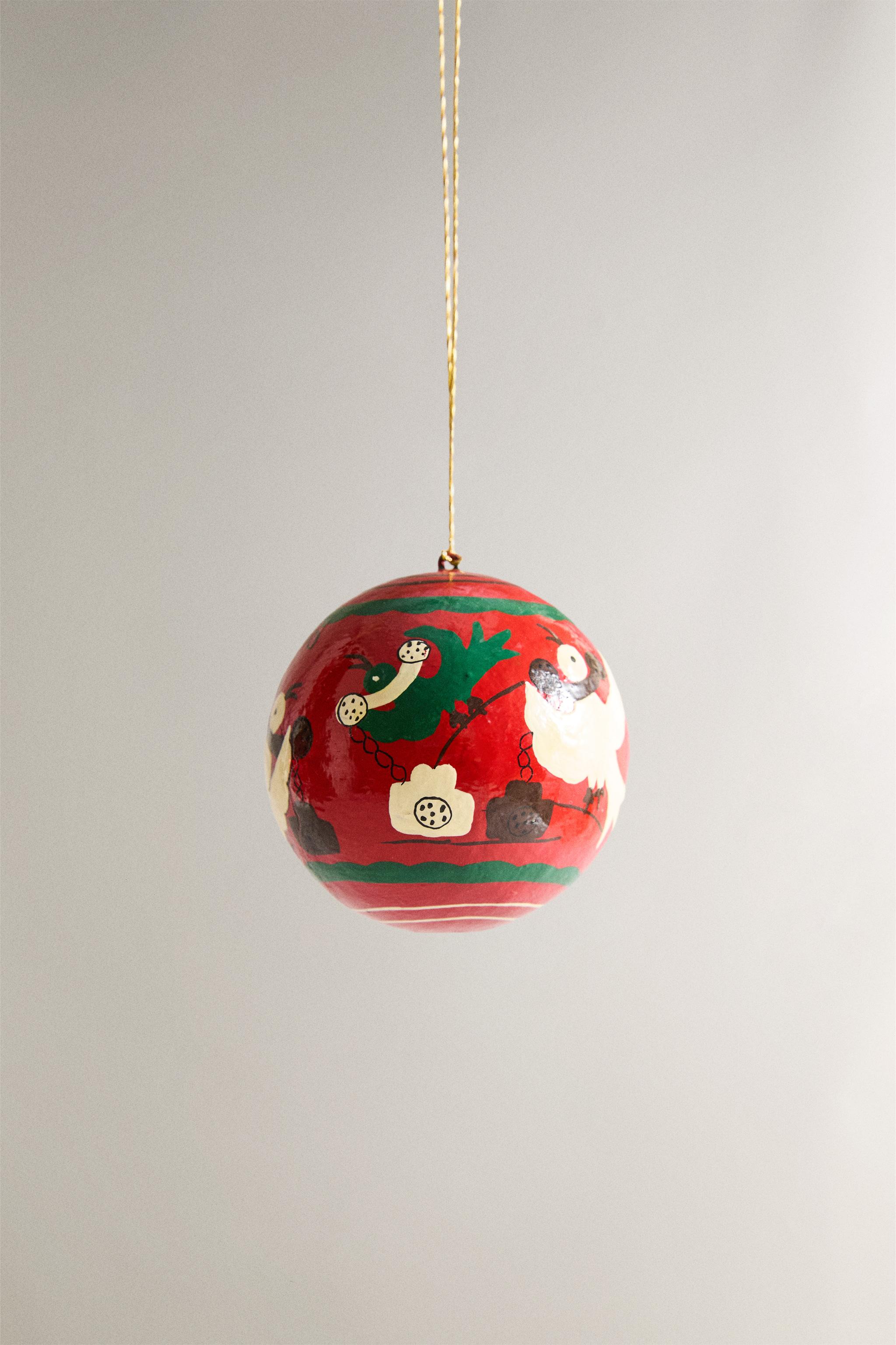 CHRISTMAS TREE BALL ORNAMENT WITH CHICKENS